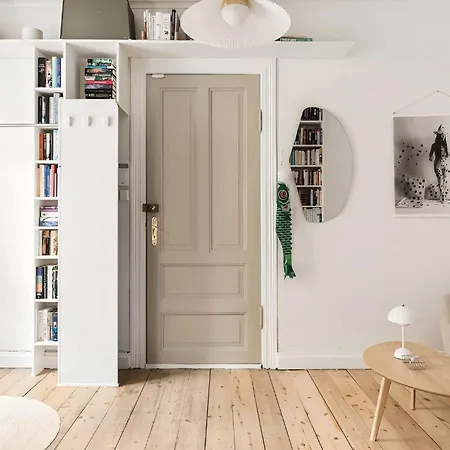 Prime Location - Charming Lägenhet *